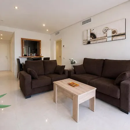 2 Bedroom Ground Floor Sotoserena Lejlighed *